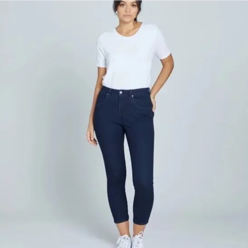 Universal Standard Seine Jeans NWT size 6